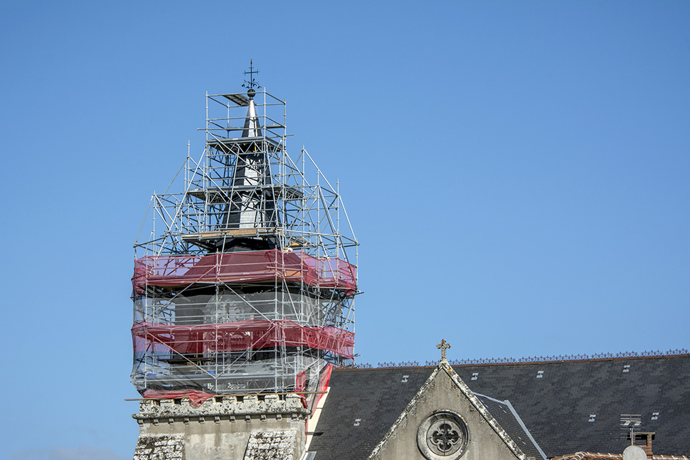 ep-charpente-renovation-clocher-echaffaudage-2